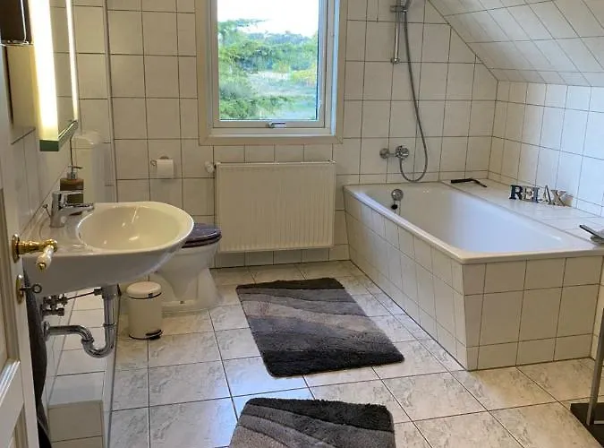 Freistehendes Einfamilienhaus Mit Boddenblick Naehe Ostsee Feriehus Fuhlendorf (Mecklenburg-Vorpommern)