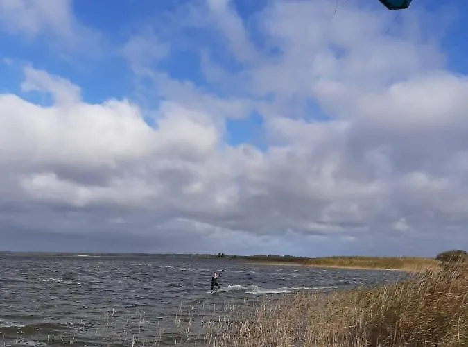 Freistehendes Einfamilienhaus Mit Boddenblick Naehe Ostsee بيت للعطل *